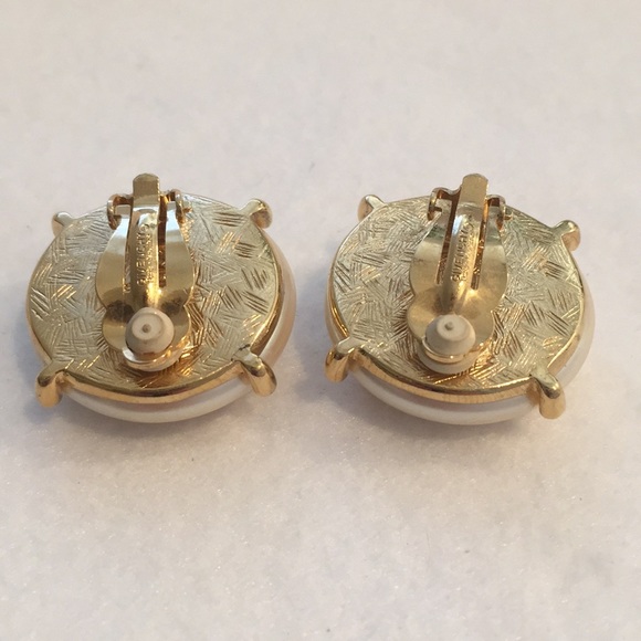 GIVENCHY Paris Clip On Vintage White and Gold Earrings - Picture 3 of 5